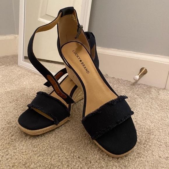 LUCKY Brand Navy Wedges - Picture 2 of 11